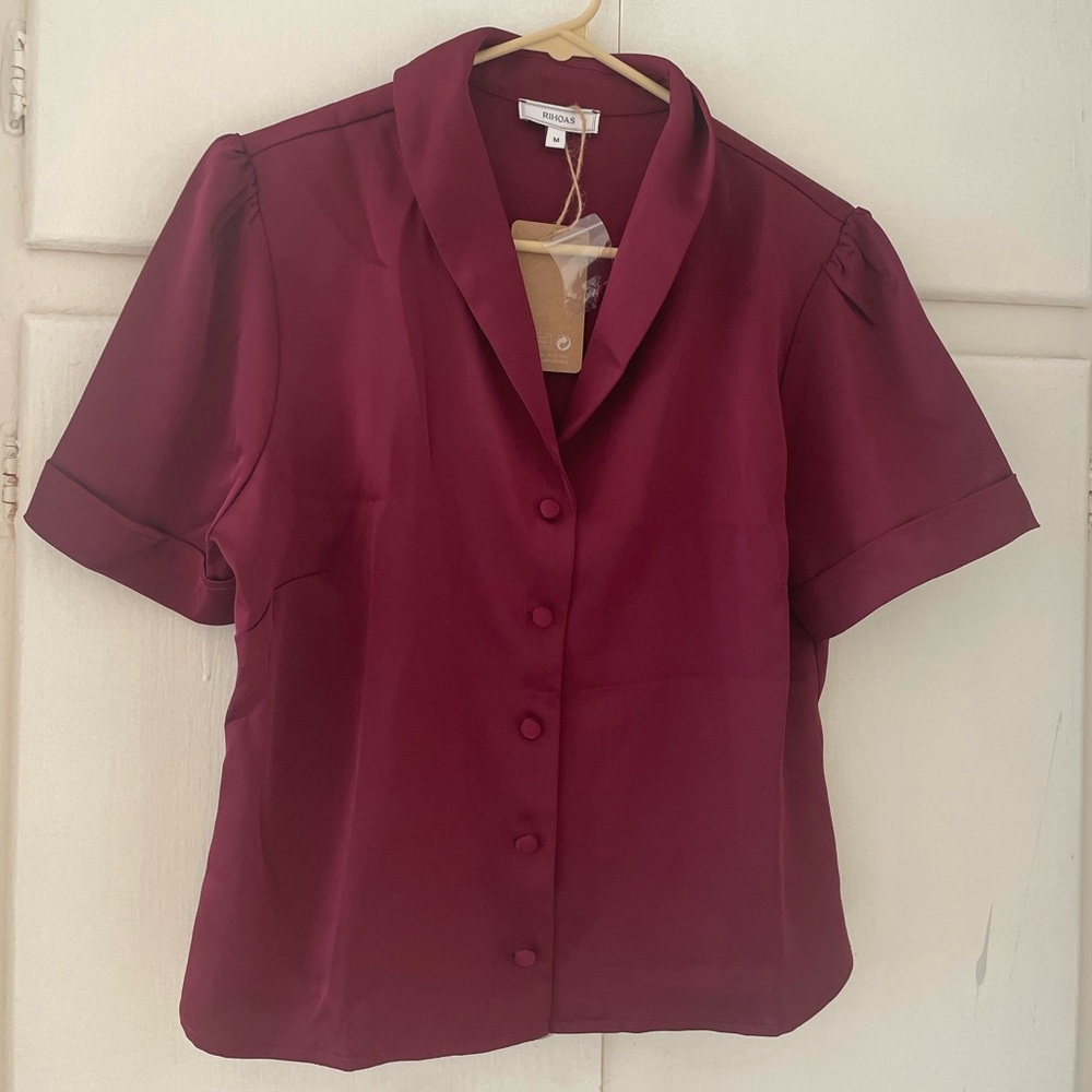 NWT RIHOAS Elegant Wine Red / Burgundy / Maroon Short Sleeve Blouse - Picture 2 of 5